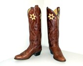 Vintage Tall Acme brand Cowgirl boots with flower design size 7 C