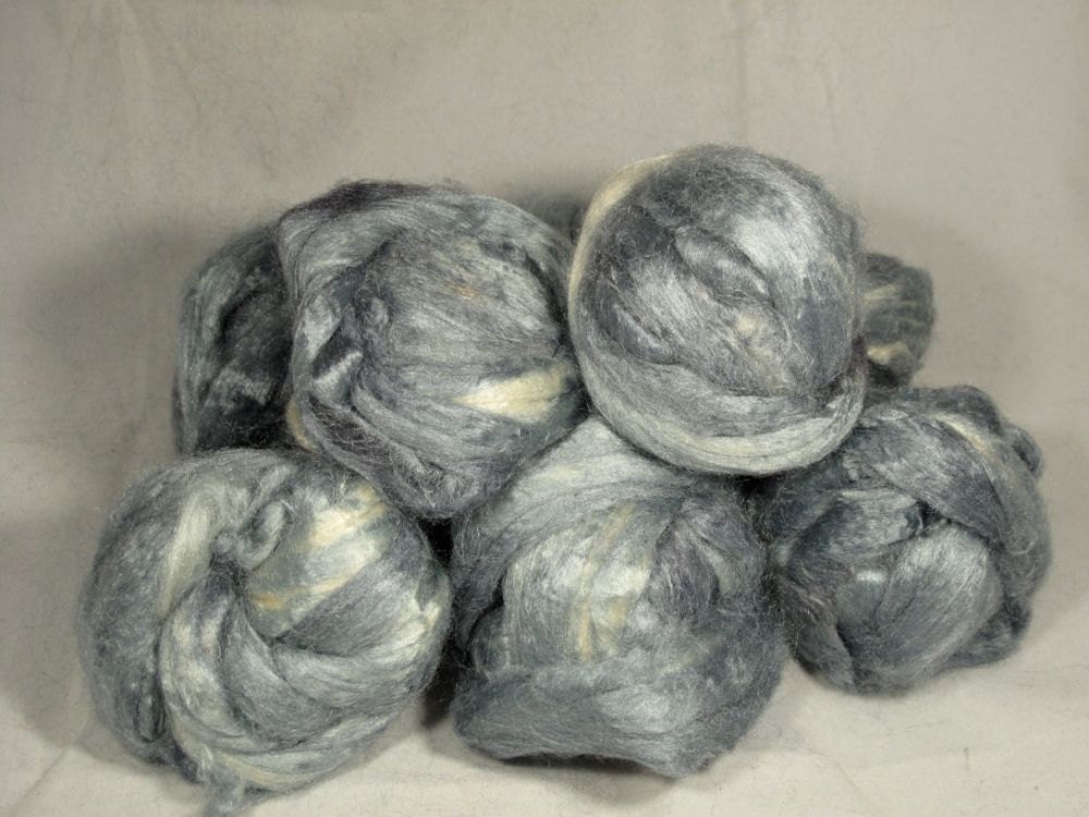 Tussah Silk Combed Top - Silver - 1oz