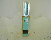 LACE Perfume:   Earl & Lady Grey Tea blended with Lavender and Mint creates a fresh springtime fragrance.