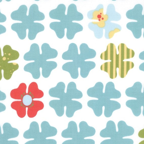 TWILL Four Petals White Turquoise Just Wing It Fabric by Momo for Moda 32445-13T, 1 yard