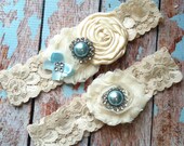 Garter/ ivory wedding garter / bridal  garter/  lace garter / toss garter / Something BLue wedding garter / vintage inspired lace garter