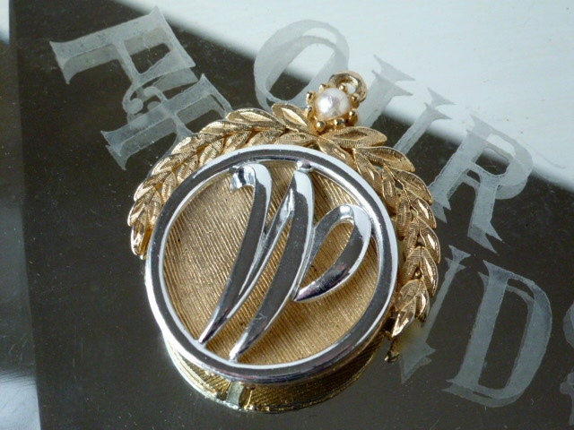Vintage Initial Pendant Letter W