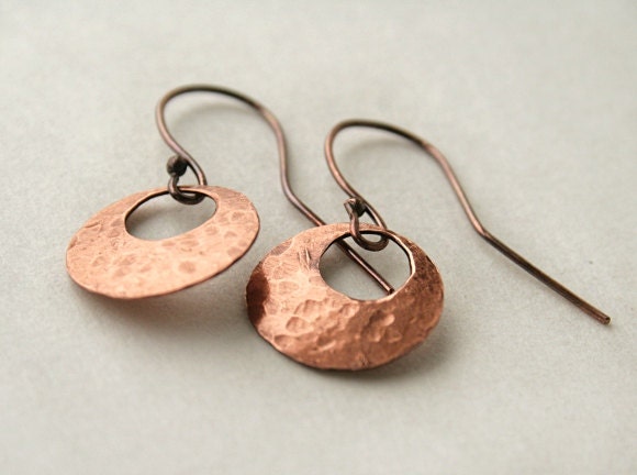 Hoop copper earrings, hammered metal, small hoop