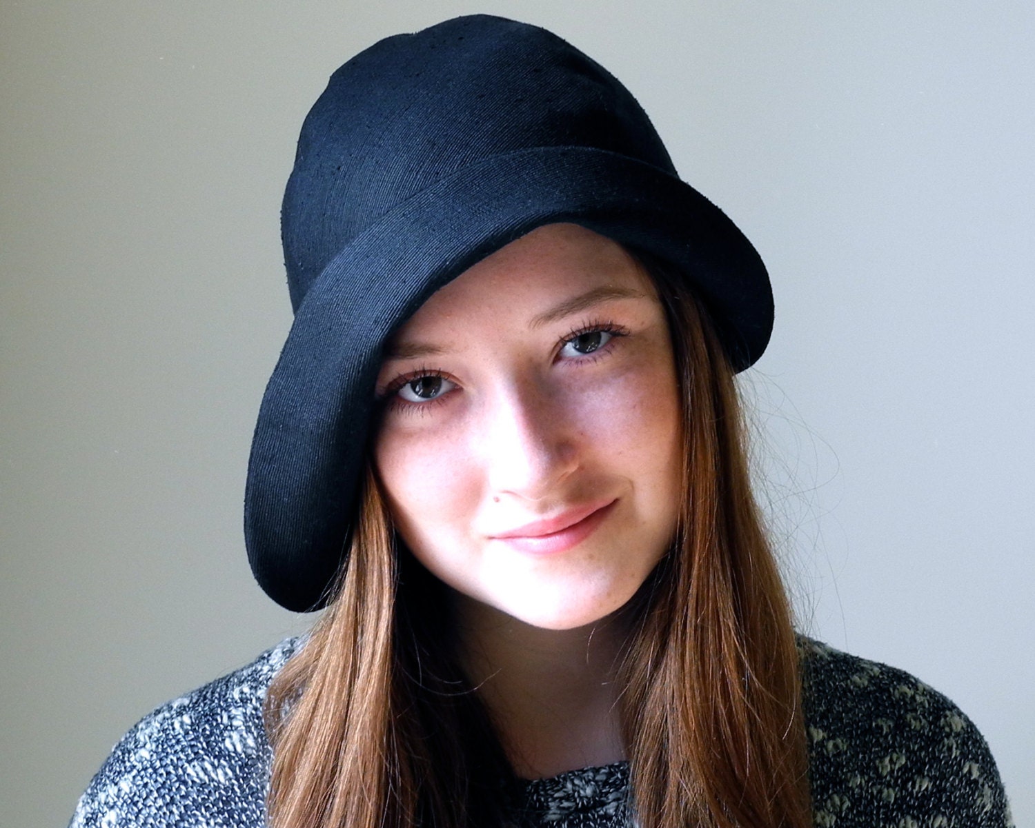 Women's Black Cloche Hat- Fall Fashion- Winter Accessories- Spring Fashion