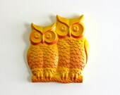 Vintage Chalkware Owls Wall Hanging