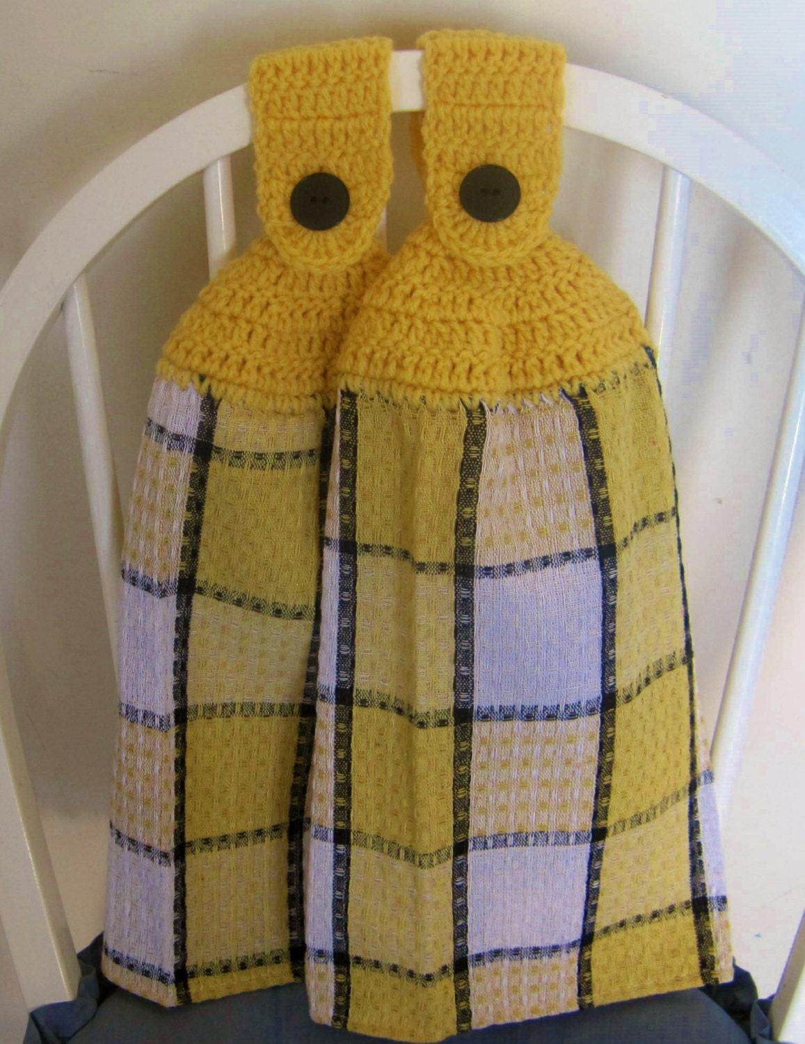 2 Crocheted Hanging Kitchen Towels - Yellow Plaid