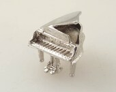 Vintage Sterling Baby Baby Grand Piano Charm