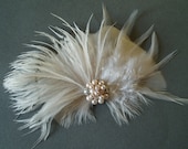 Bridal Hair Clip Bridal Feather Fascinator, Feather Hair Piece, Wedding Hair Accessory, ivory hair clip
