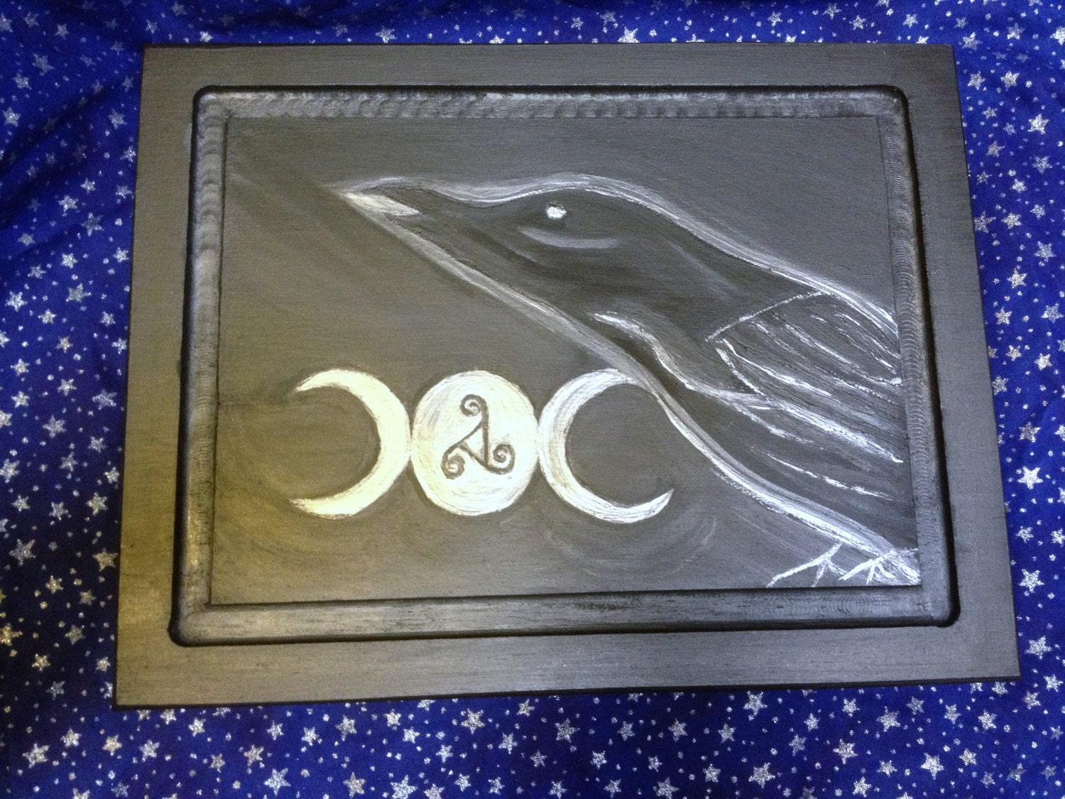 Raven and the Goddess, Altar Board