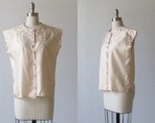 1980s Blouse / 80s Blouse / Embroidered / Cap Sleeves / Steamed Milk / Free Shipping