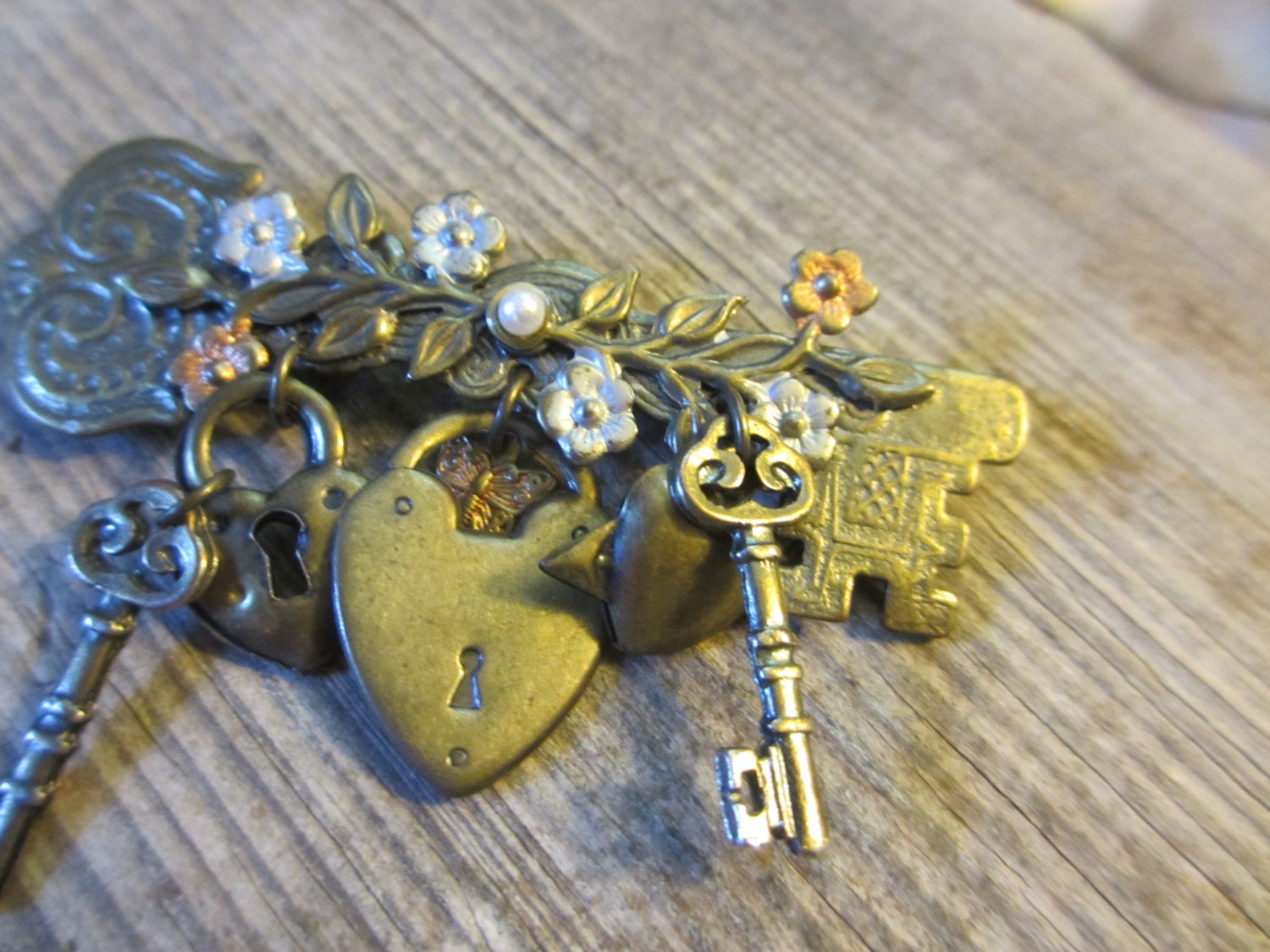 Vintage Key Brooch Flowers Keys Hearts