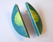 Geometric half circle earrings in pine and neon yellow