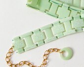 1960s MOD Pale Green Belt Lucite Adjustable Hip Women's Go Go Belt Plastic Links Groovy