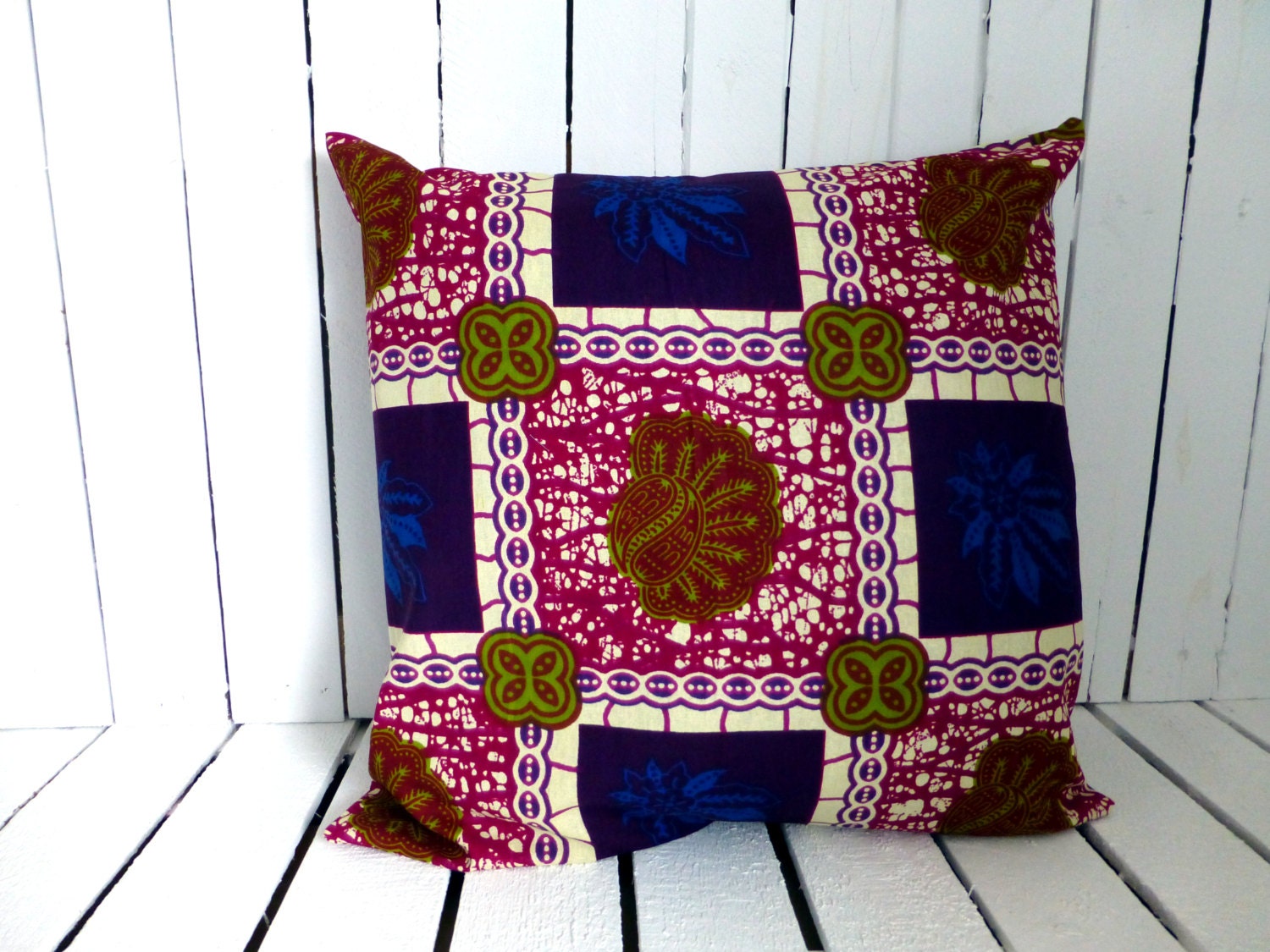 Cushion pillow, African wax print stars in Pink and Purple (17 inch)