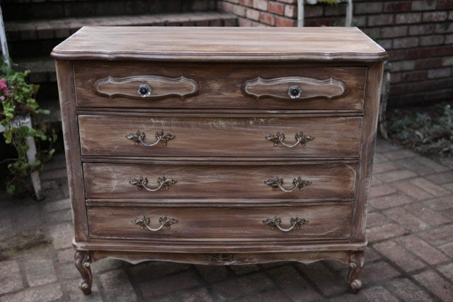 Vintage French Provincial 3 Drawer Dresser - Perfect Versatile Piece