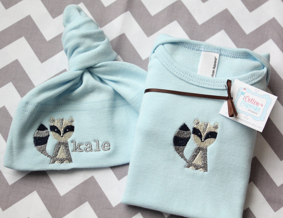 Blue Raccoon Gift Set - One Piece Diaper Shirt and Personalized Knot Hat