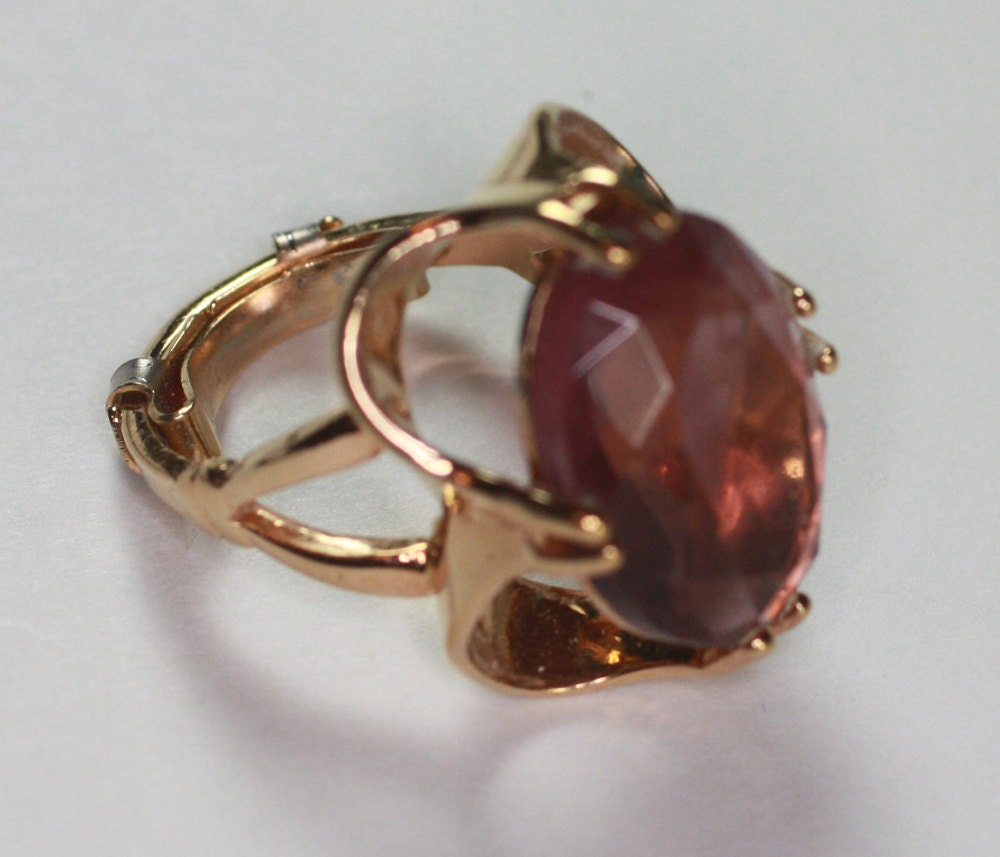 Vintage Lavender Glass Cocktail Ring 18K HGE Modernist
