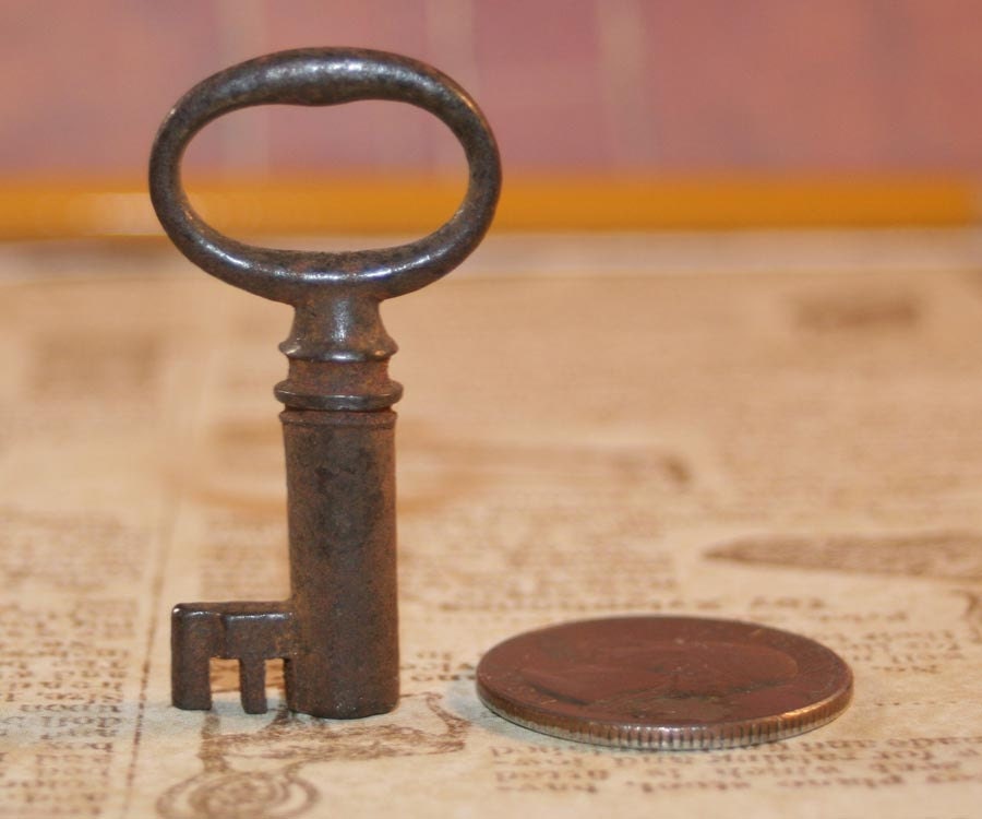 Small Skeleton Key