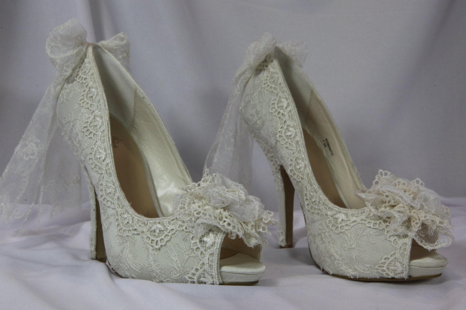 Rococo Lace Creations - ECRu Satin Wedding Heel with Vintage French Needlerun Lace - ECRu - US Size 7B