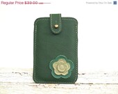 iPhone 4 Case, iPhine 4s Cover, Cute iPhone Case, Floral Gadget Case, Woodland Forest,  Spring Trends
