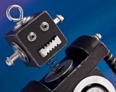 Robot Bobblehead Clock Black