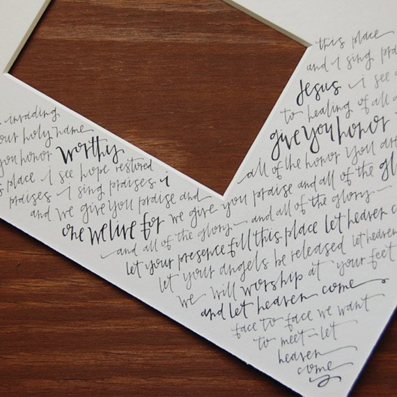 custom hand-lettered photo mat