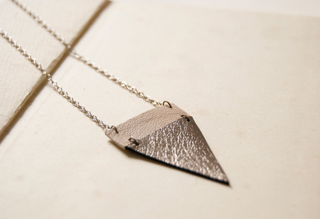 Icecream - metallic leather necklace