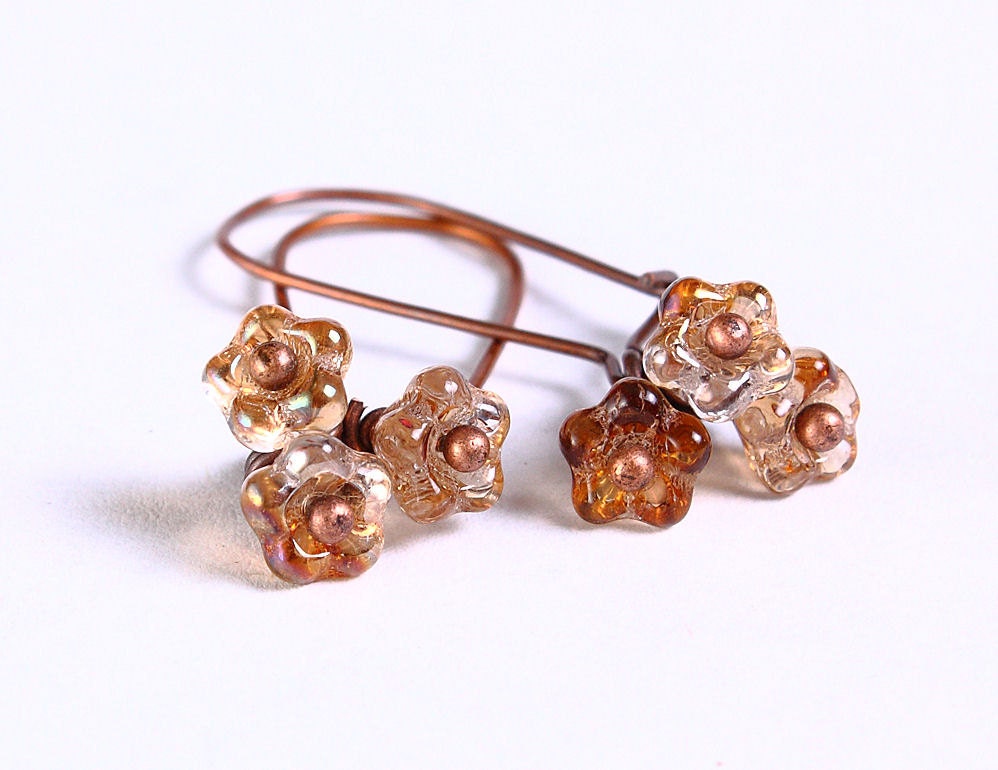 Handmade champagne beige petite Czech bell flower floral dangle earrings (686) - Flat rate shipping