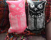 Sassy Screenprints 'Vintage' Owl Pillow