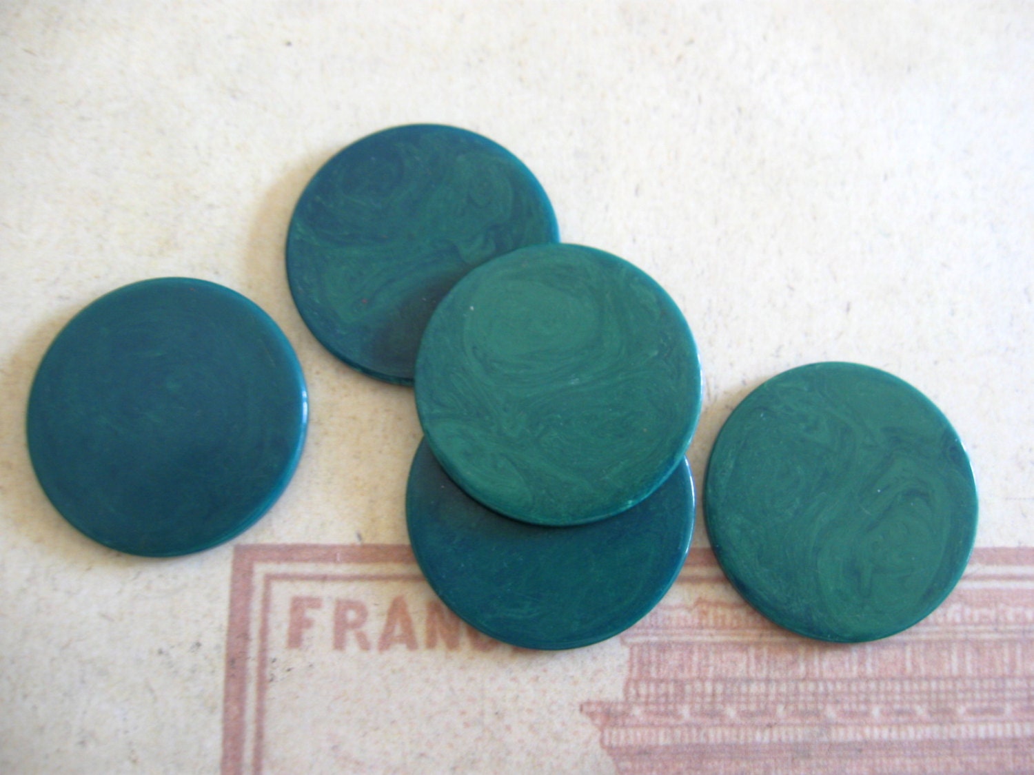 5 vintage bakelite poker chips, bakelite game pieces, greenish blue bakelite jewelry supplies, bluish green marbleized bakelite