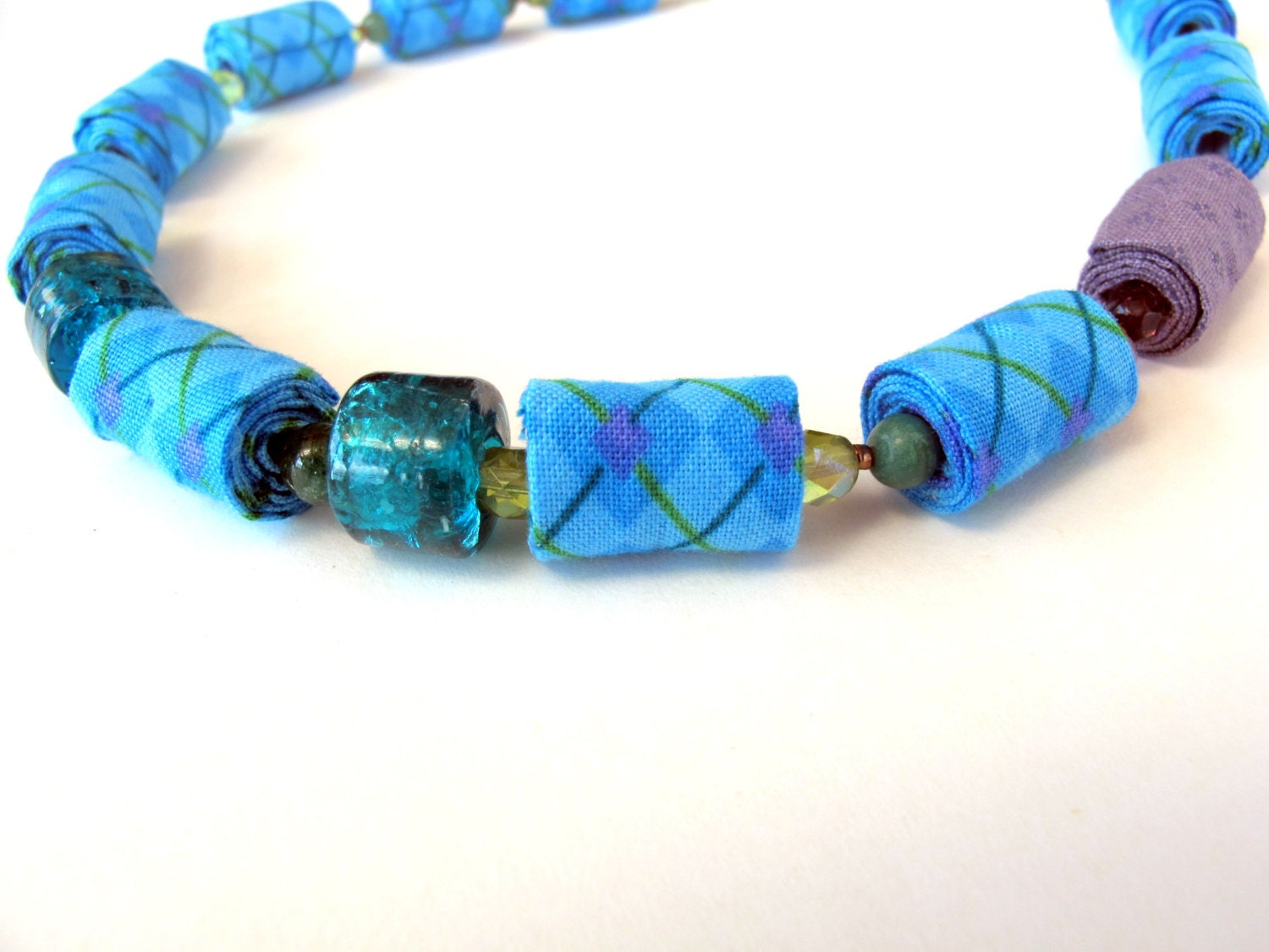 Bright Turquoise fashion fiber necklace