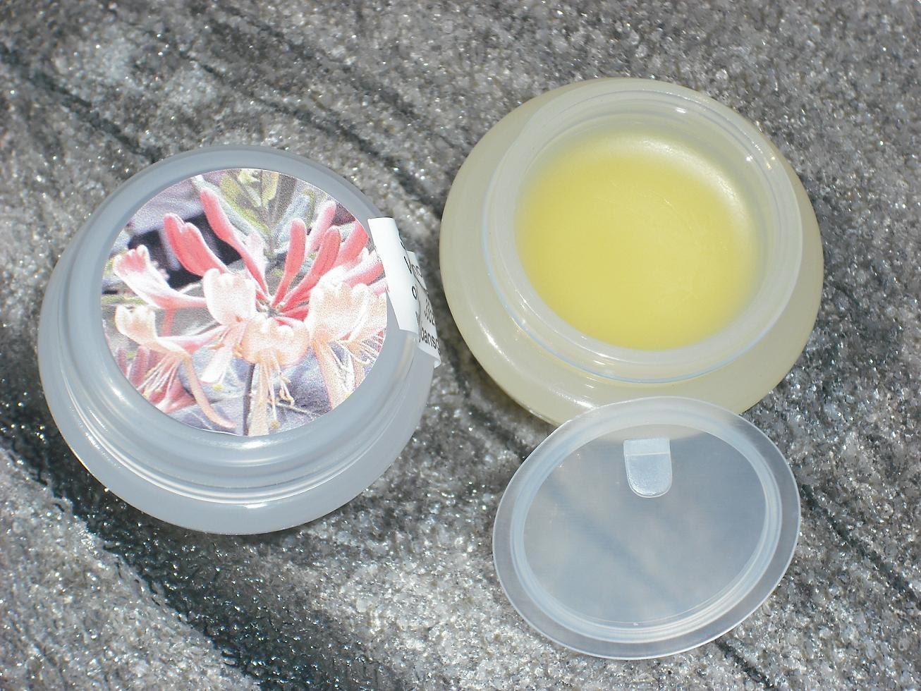 HONEYSUCKLE Solid Perfume / Sweet Floral Scent