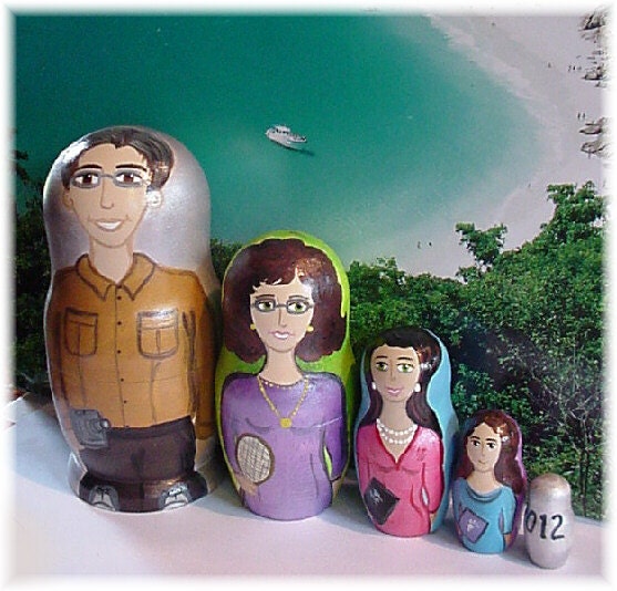 Custom Nesting Dolls Anniversary Gift for your Mom Dad -Hand Painted Completely Personalized 5pcs