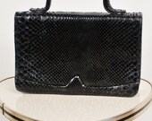 Adorable vintage black 50's reptile snakeskin handbag