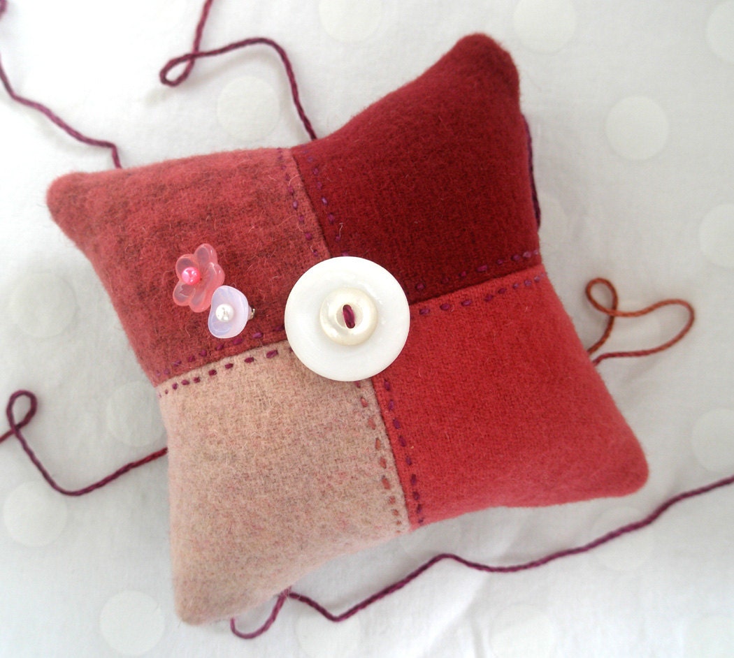 Pincushion Wool Color Block with emery