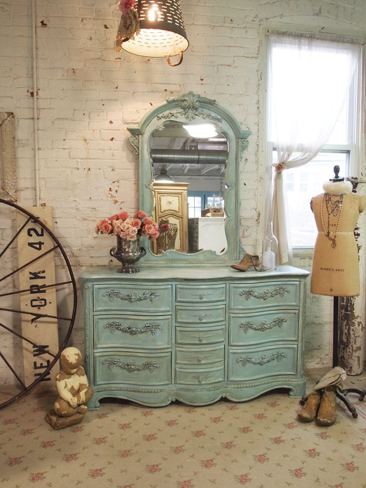 Painted Cottage Aqua Chic Ten Drawer Dresser  W / Mirror DR161