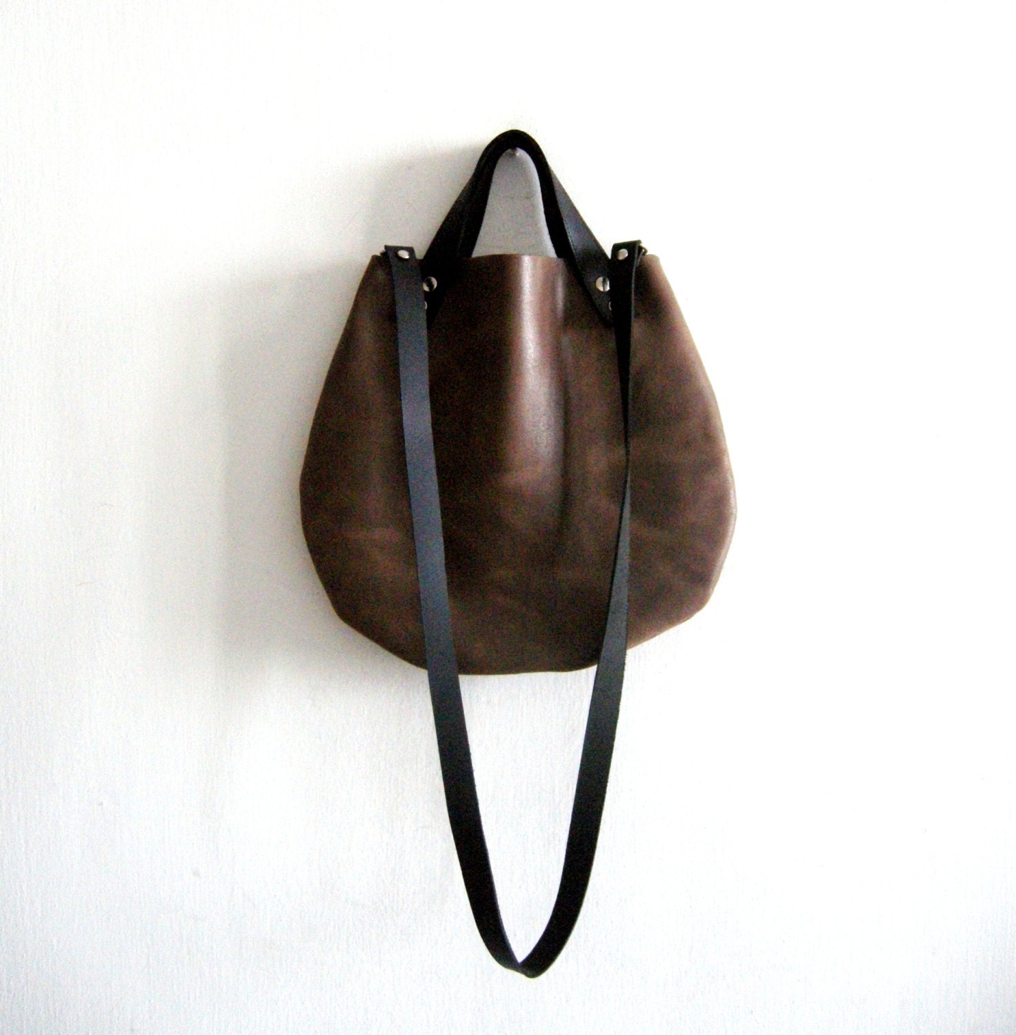 Little leather  basket bag ,Cross-body - Brown