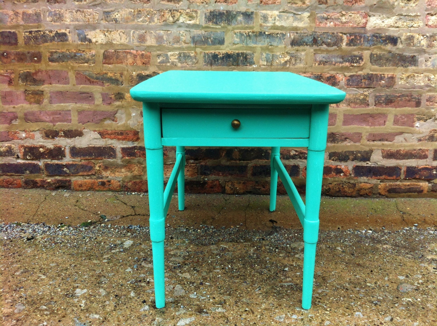 Vintage Side Table In Spearmint