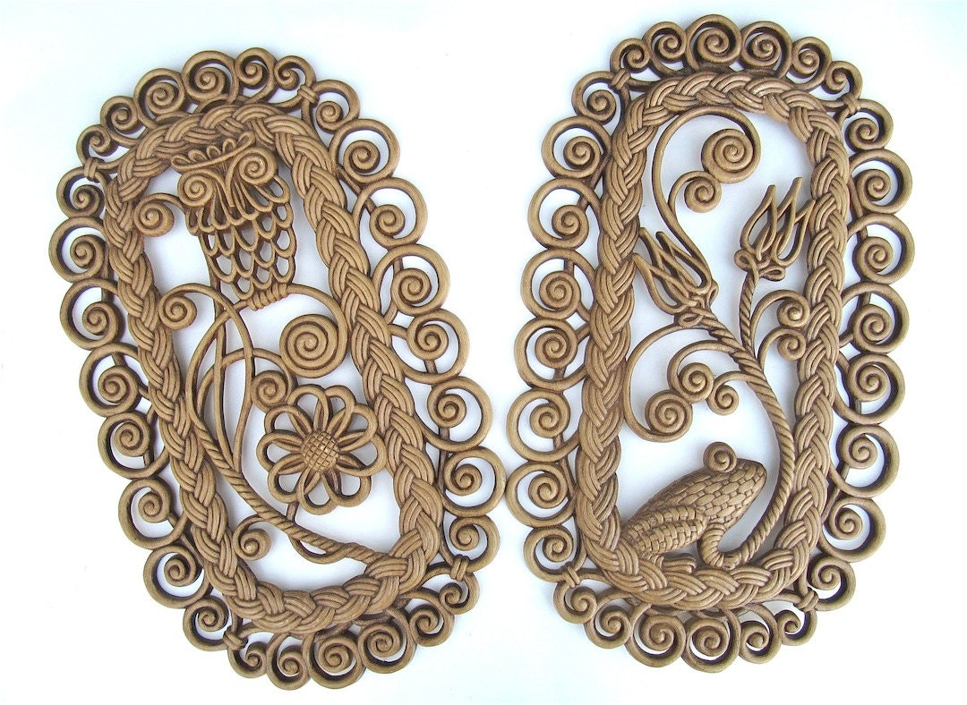 Burwood Frog and Owl Faux Rattan Plaques Set of 2