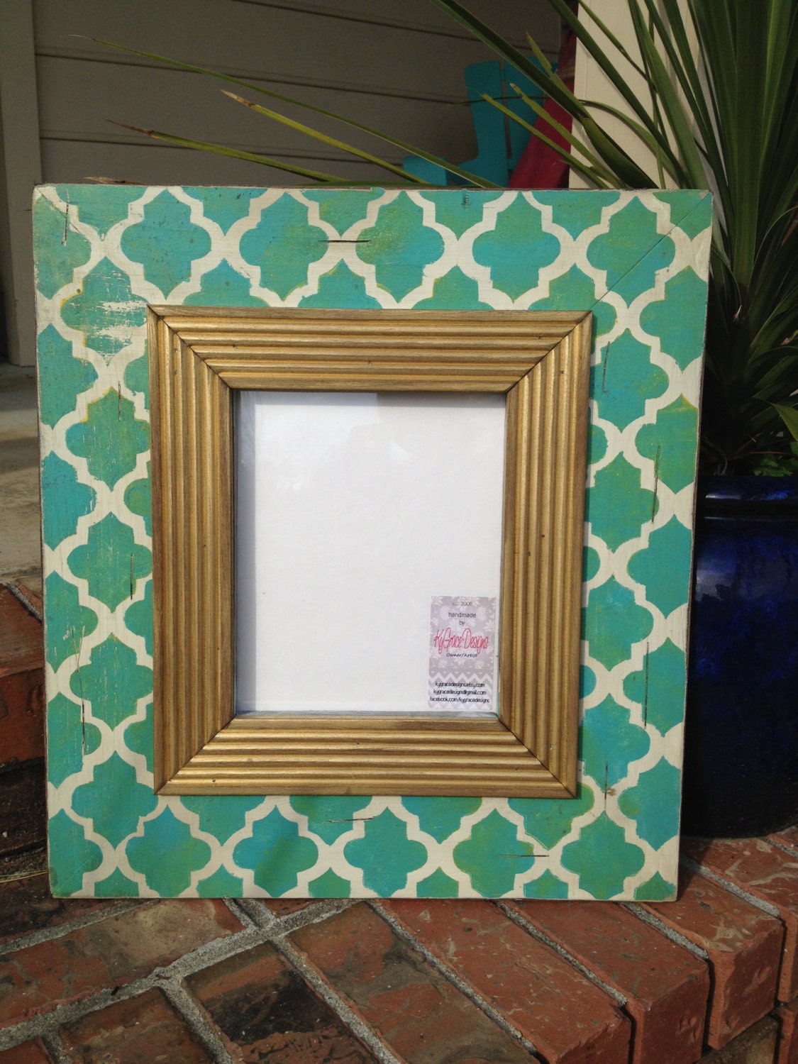 8x10 painted frame with moroccan pattern 6inch border with wide raised trim