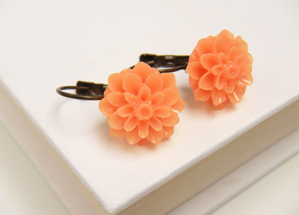 Floral Earrings, Orange Earrings, Peach Earrings, Vintage Style Earrings, Orange Flower Earrings - Orange Mum Earrings