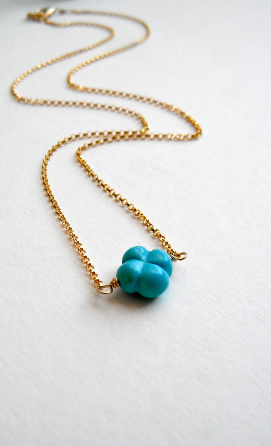 Turquoise Clover Necklace.  Gold.
