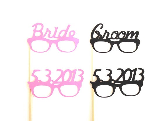 SAVE THE DATE Custom Photo Booth Props Personalized Wedding Date Glasses Bride and Groom Glasses Wedding Photo Booth Props Party Decorations