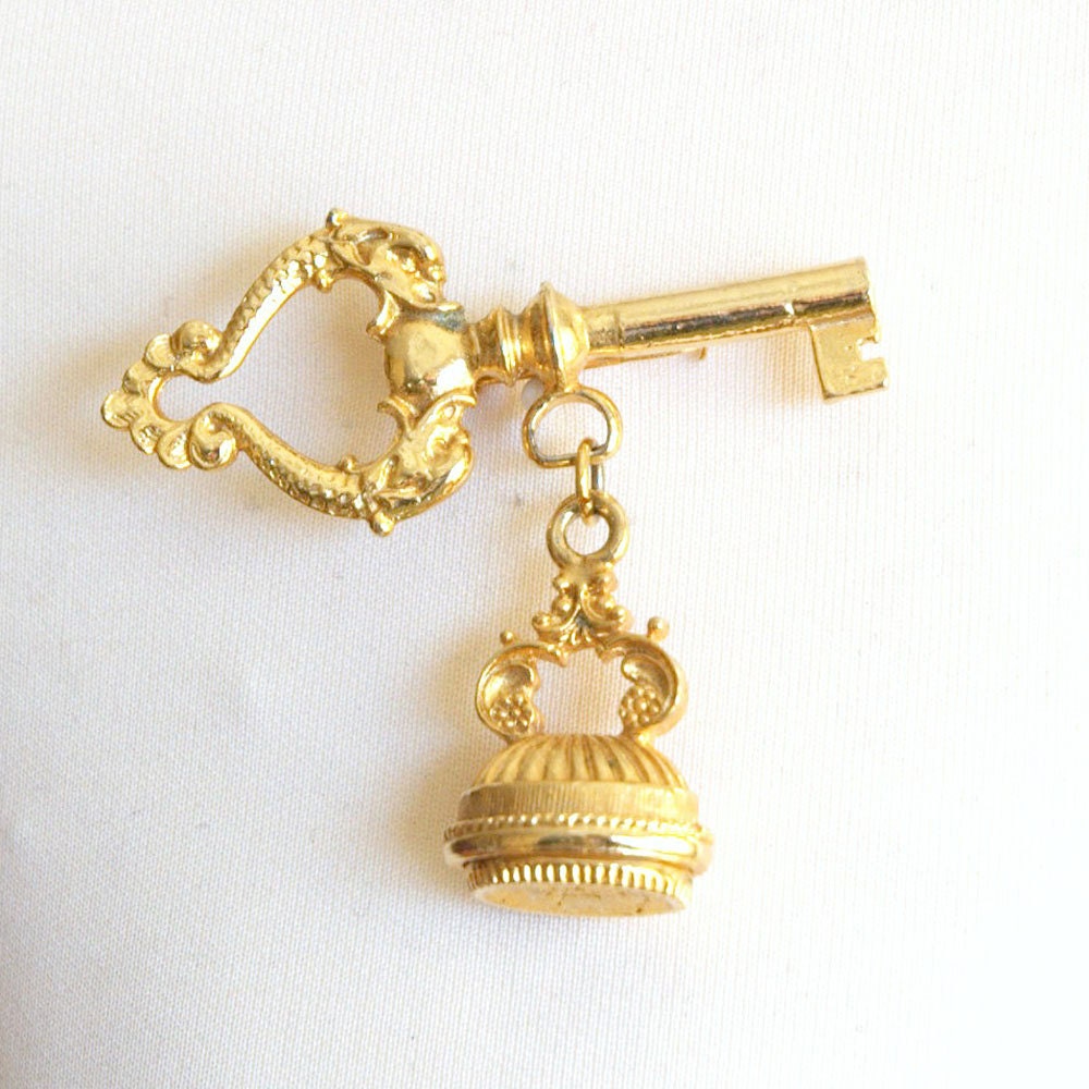 SALE Dangling Key Brooch Large