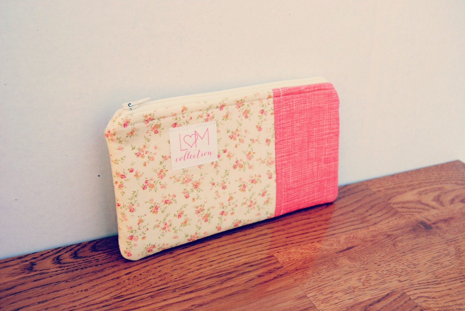 Medium Zippy Pouch - READY TO SHIP - Tea Stained Tiny Flowers and Coral Sketchy