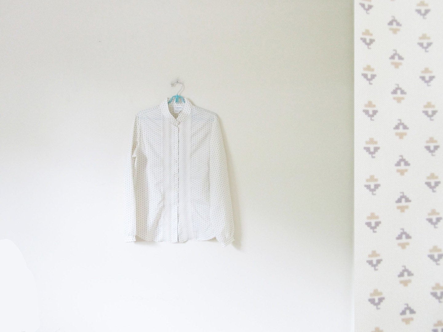 vintage 1980s blouse // ivory // southwestern print // pintuck // neutral colors // size large l