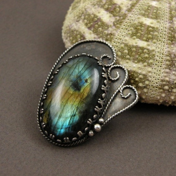 Metalwork labradorite brooch , silver gemstone pendant , fine jewelry , sterling metalwork jewelry , vintage style jewelry