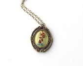 Little Mr. Giraffe- hand embroidered necklace, lime green, bow tie, zoo animal