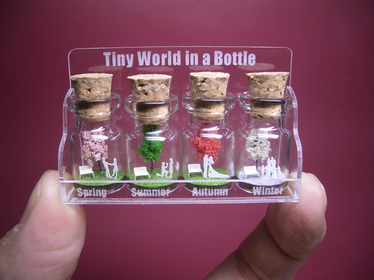 Tiny trees with a couple & family in four seasons in a tiny bottle  ver.3 -new design-