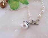 Acorn Statement Necklace, Acorn Pendant, Lariat, Pearls Necklace, Sparrow Necklace, White Pearl Necklace, Gift